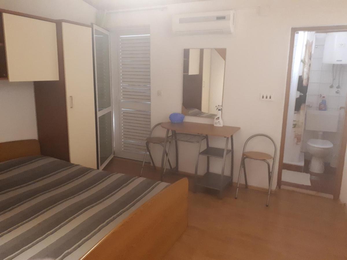 Apartmani Leko Mirjana Baška Voda Buitenkant foto