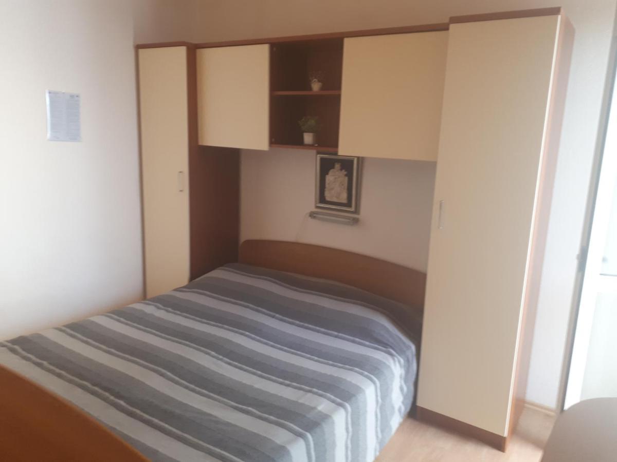 Apartmani Leko Mirjana Baška Voda Buitenkant foto