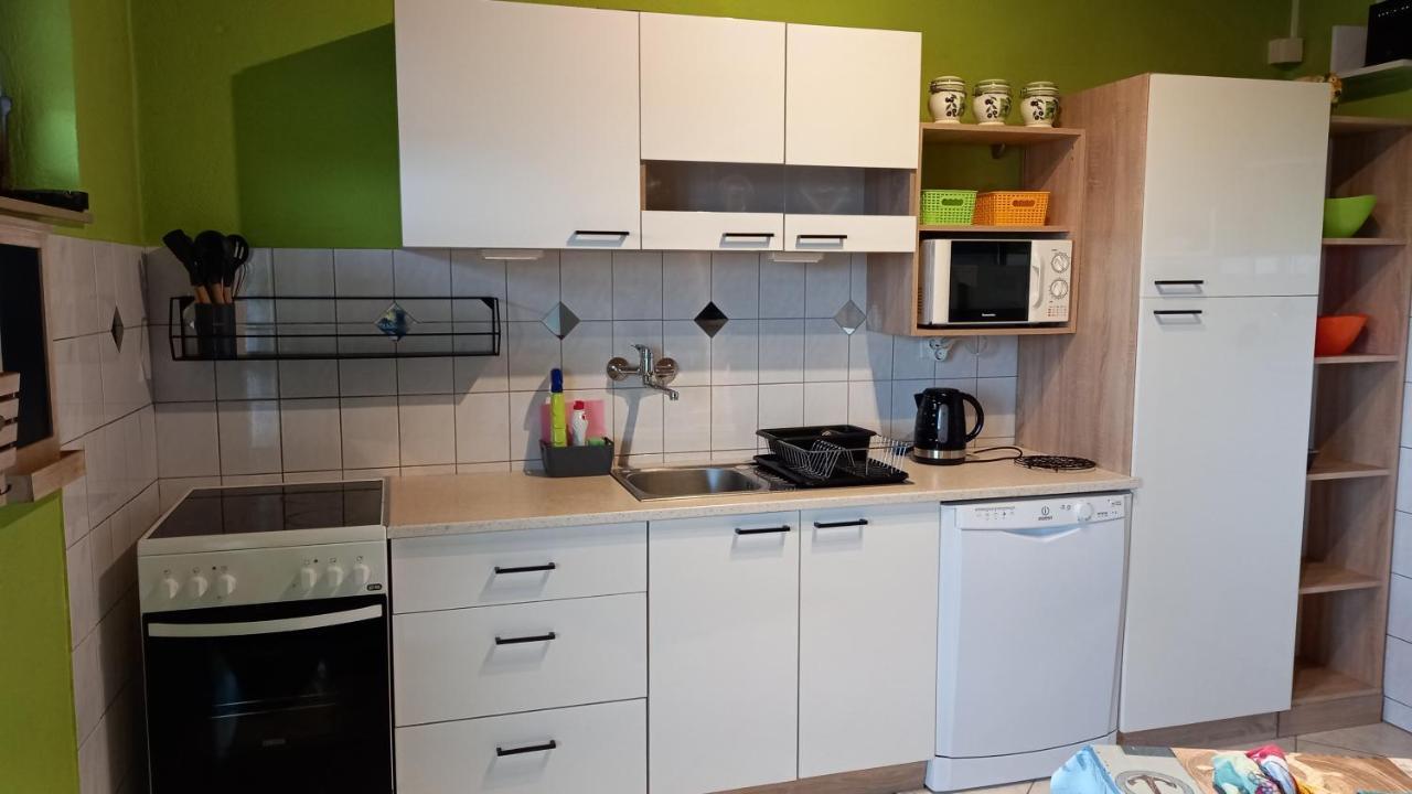 Apartmani Leko Mirjana Baška Voda Buitenkant foto