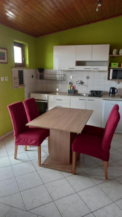 Apartmani Leko Mirjana Baška Voda Buitenkant foto