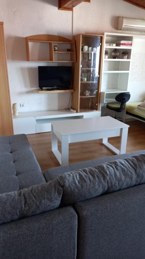 Apartmani Leko Mirjana Baška Voda Buitenkant foto