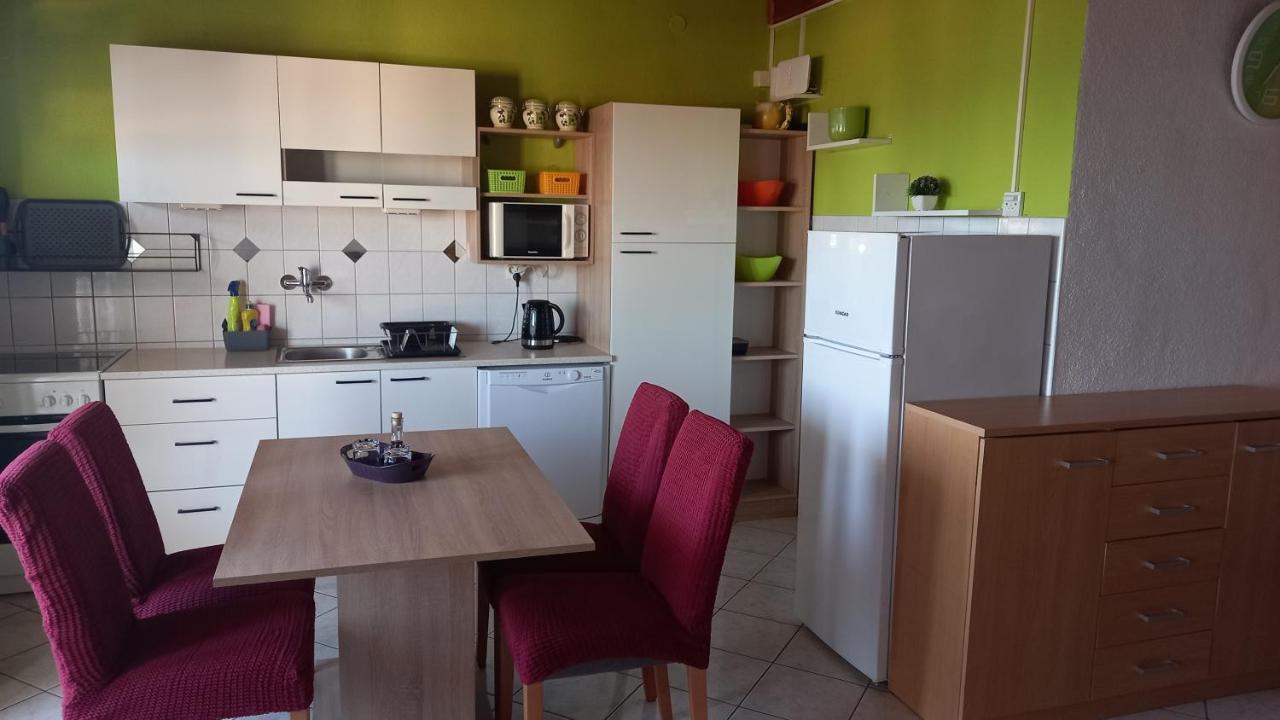 Apartmani Leko Mirjana Baška Voda Buitenkant foto