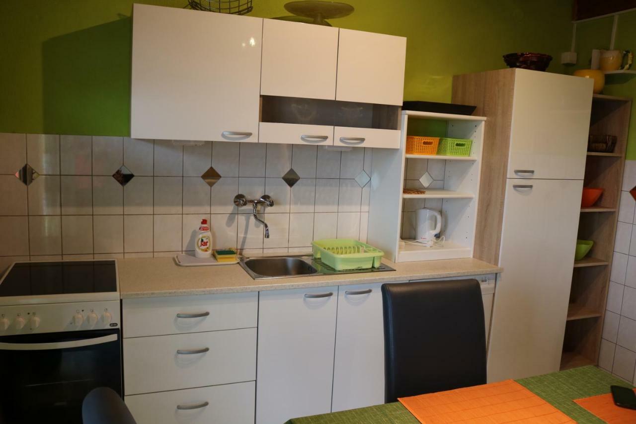 Apartmani Leko Mirjana Baška Voda Buitenkant foto